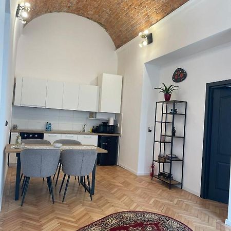 Central Apartment With 2 Bedrooms And 2 Bathrooms 拉迪亚 外观 照片